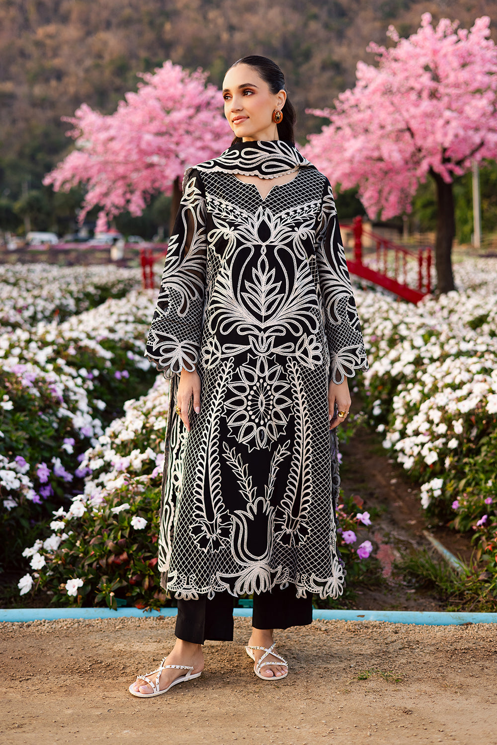 MAHNUR-3PC LAWN EMBROIDERED SHIRT WITH ORGANZA EMB DUPATTA AND TROUSER