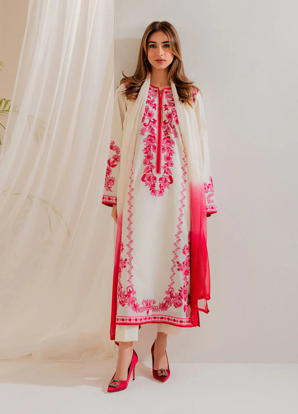 VINTAGE-3PC LAWN EMBROIDERED SHIRT WITH CHIFFON TYE&DYE DUPATTA AND TROUSER