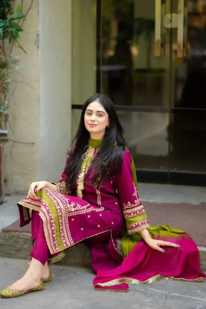 Lawn-3PC Embroidered With Chiffon Dye N Dye Dupatta